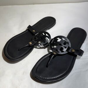 Used Tory Burch Black Sandals / flip flops size 8.5M